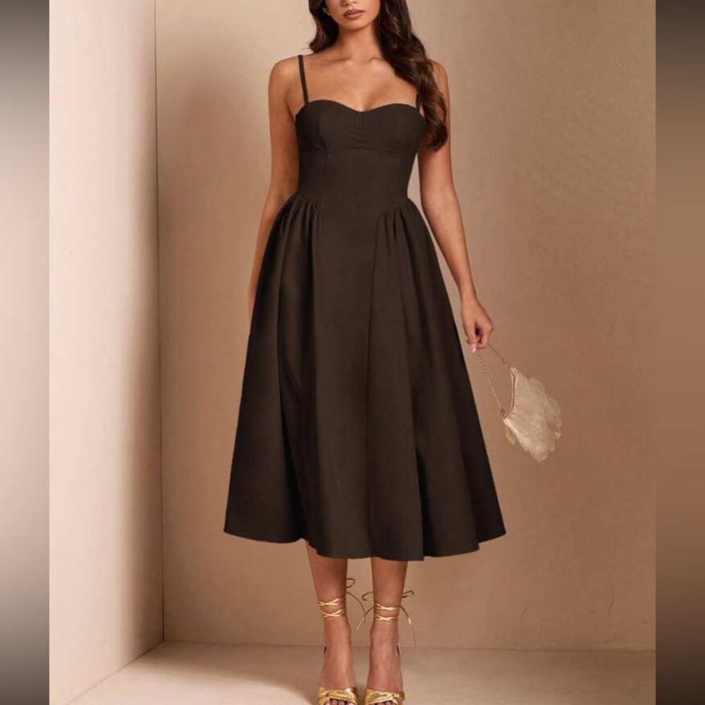 Elegant White Midi Dress - Picture 16 of 16